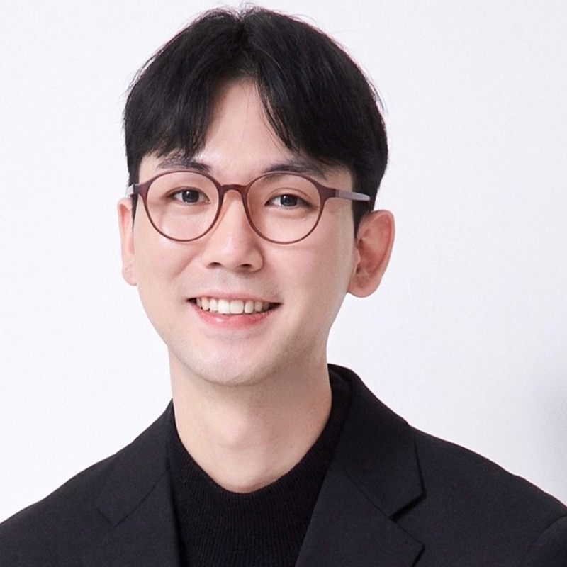 이 요 한