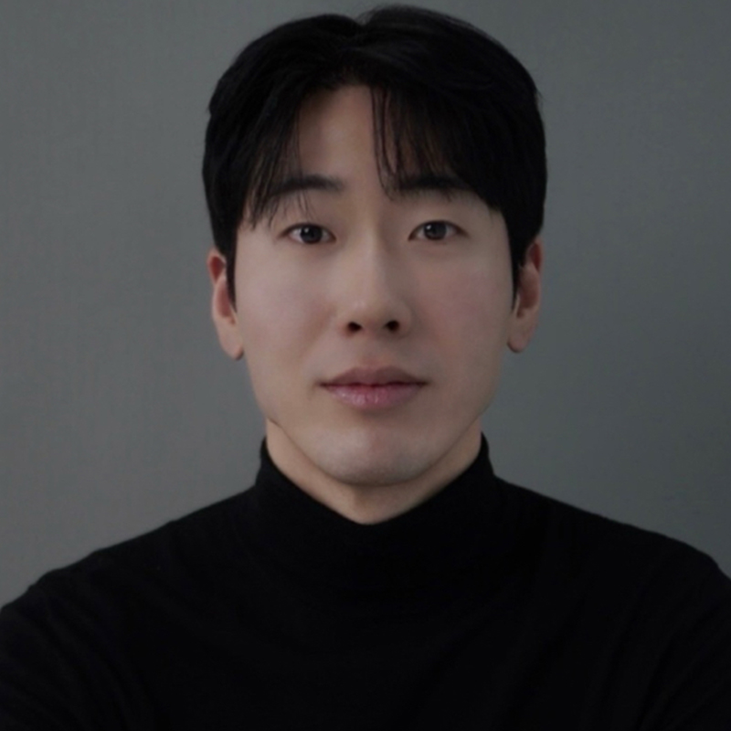 신 현 규