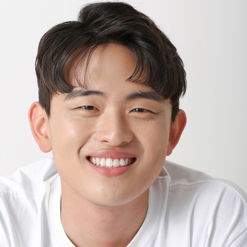 김 경 민