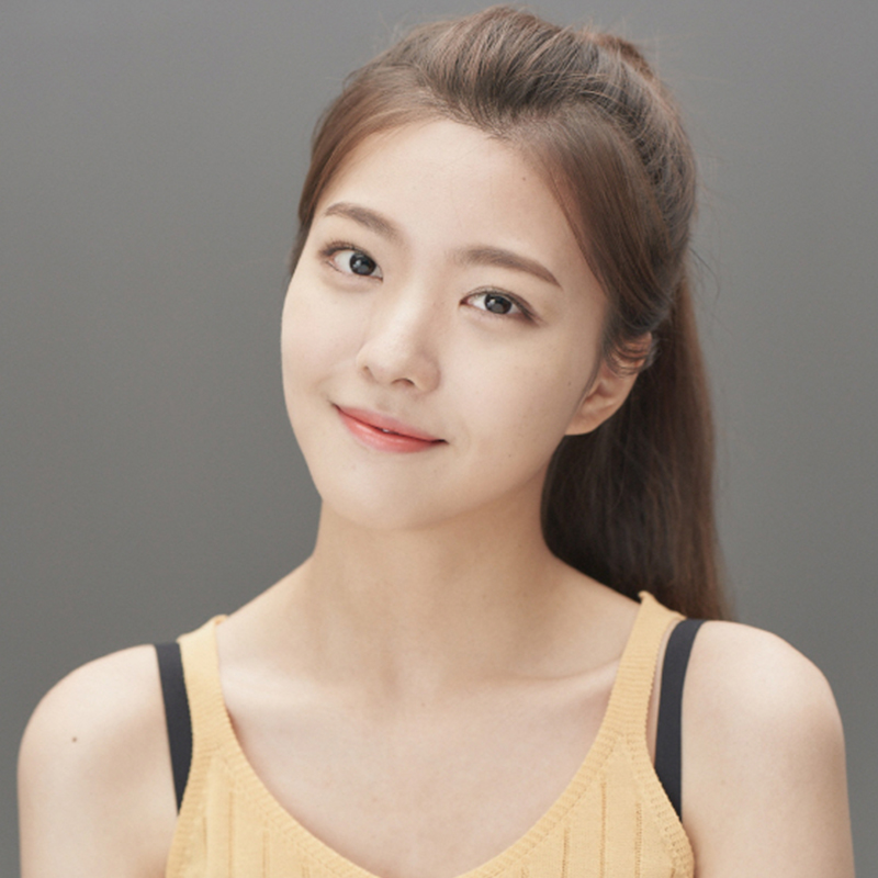 이 서 아